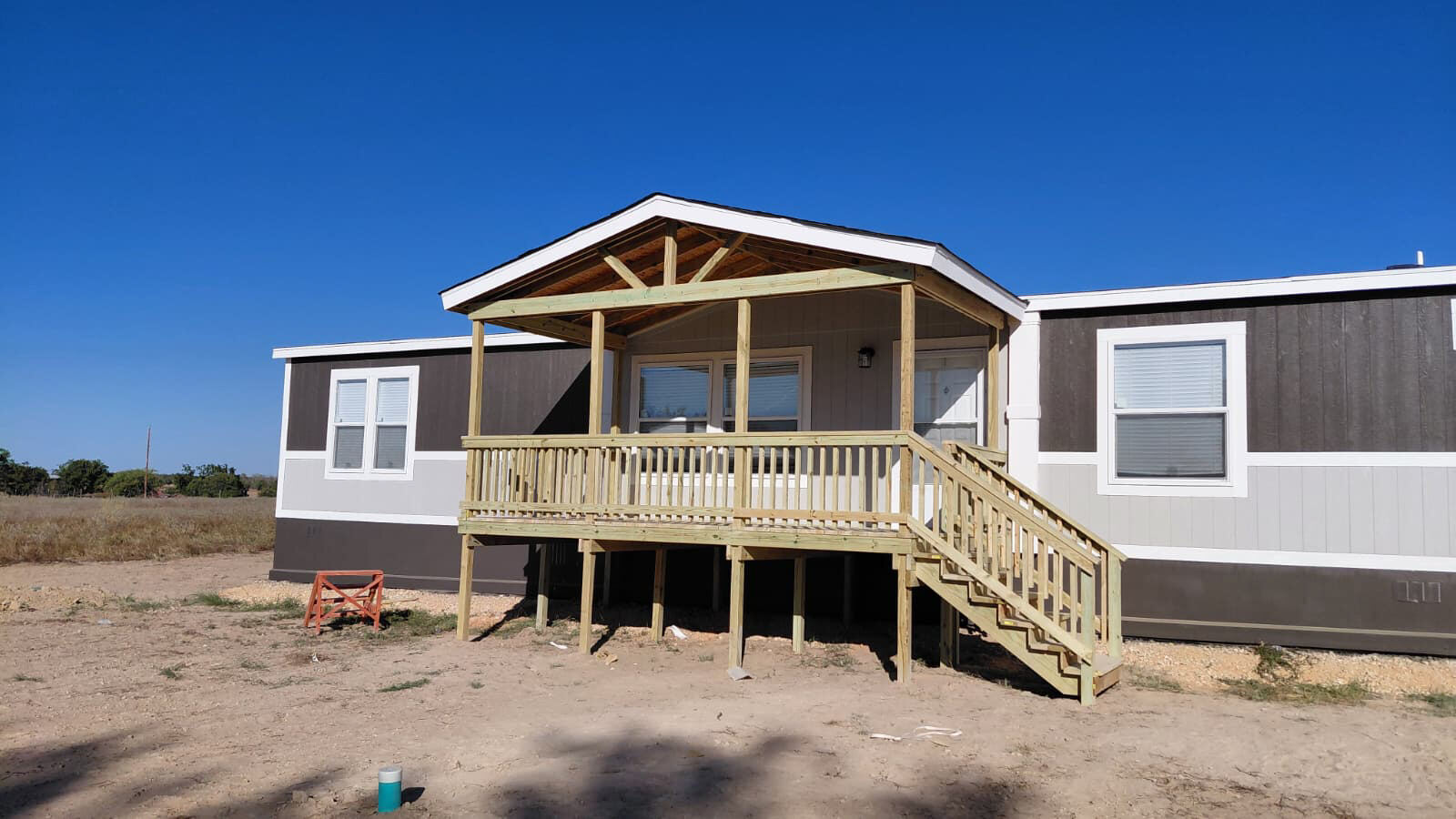 TX Elite deck and skirting work