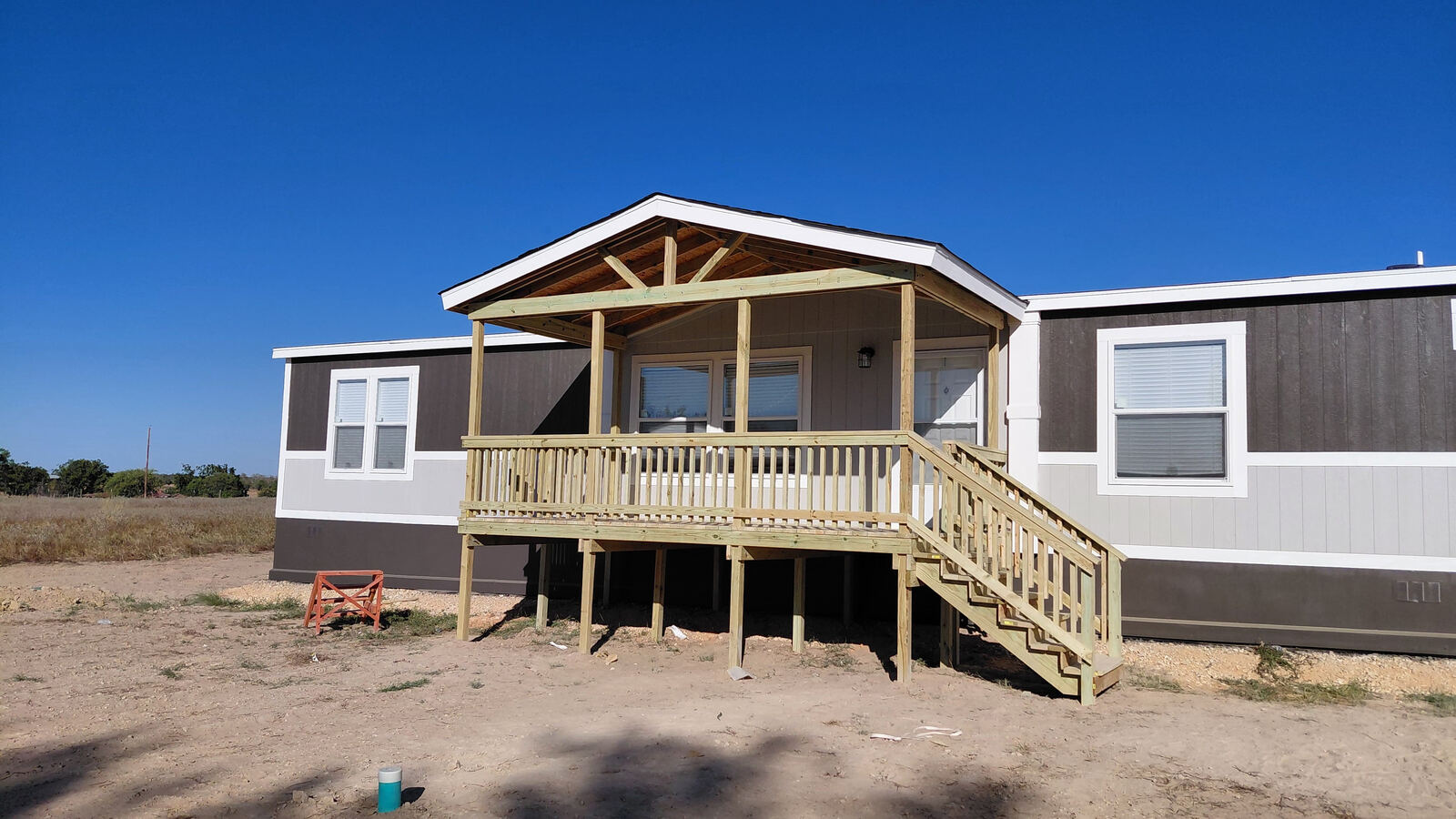 TX Elite deck and skirting work