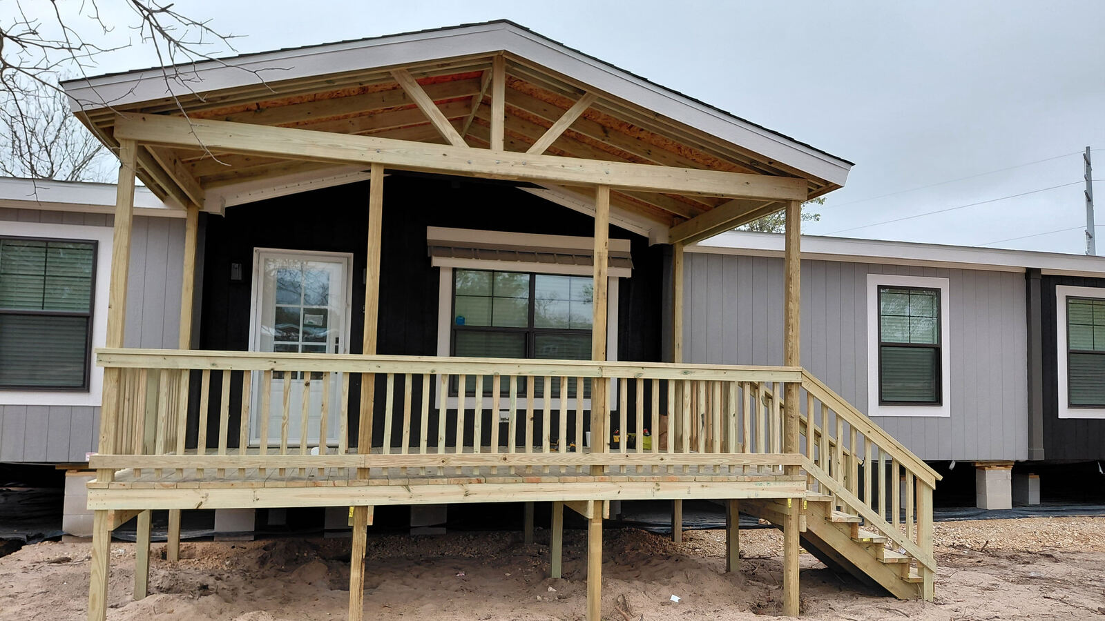 TX Elite deck and skirting work